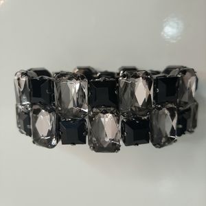 Black/Gray Jewel Stretchable Bracelet